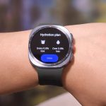 Samsung Galaxy Watch Ultra2 on a wrist displaying the Hydration Plan interface.